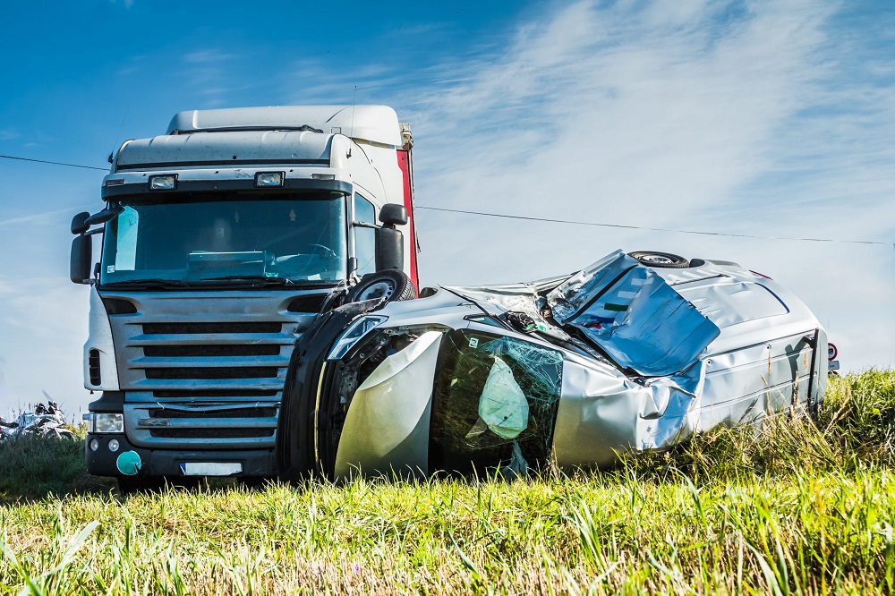 Proving Negligence: How A Truck Accident Lawyer Establish Fault