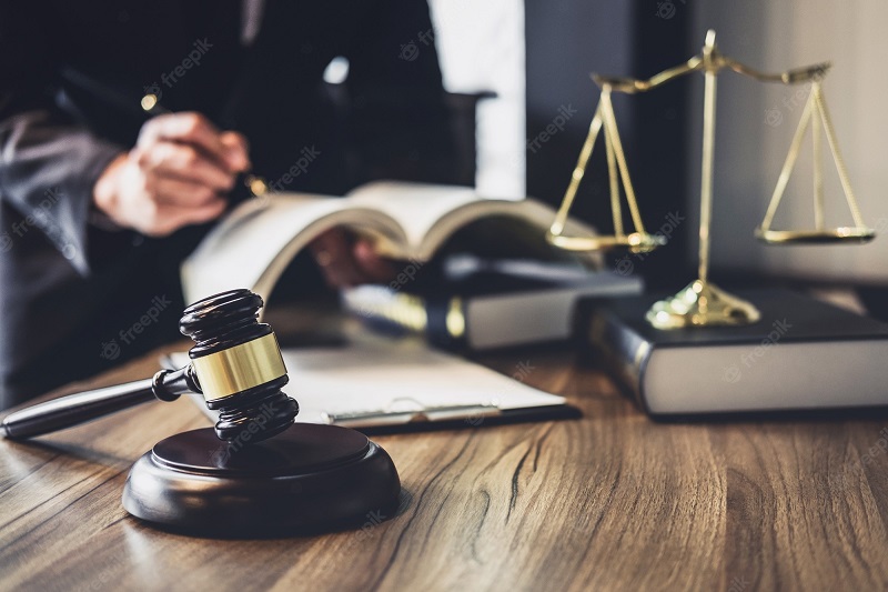 When should you hire a car accident attorney after a crash?